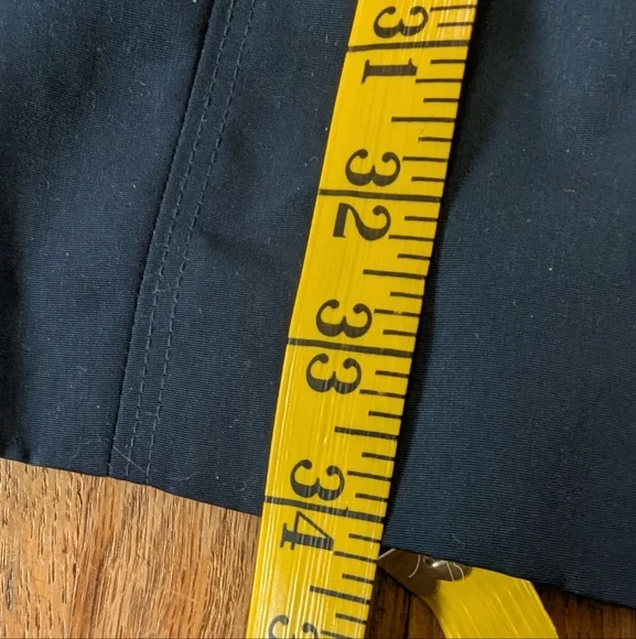 London Fog Belted Hooded Raincoat XXL | Storm-Ready & Sass-Approved ☔🌫️ - Picture 3 of 8